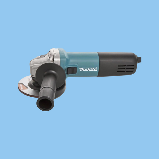 Makita 840W 115 mm Angle Grinder + Accessories, 9557HNG+ACCS