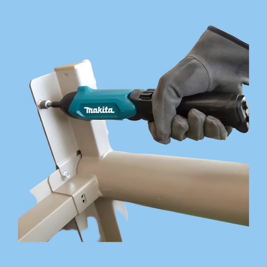 Makita In-Line Cordless Screwdriver, DF001DW W/ Accessory Set