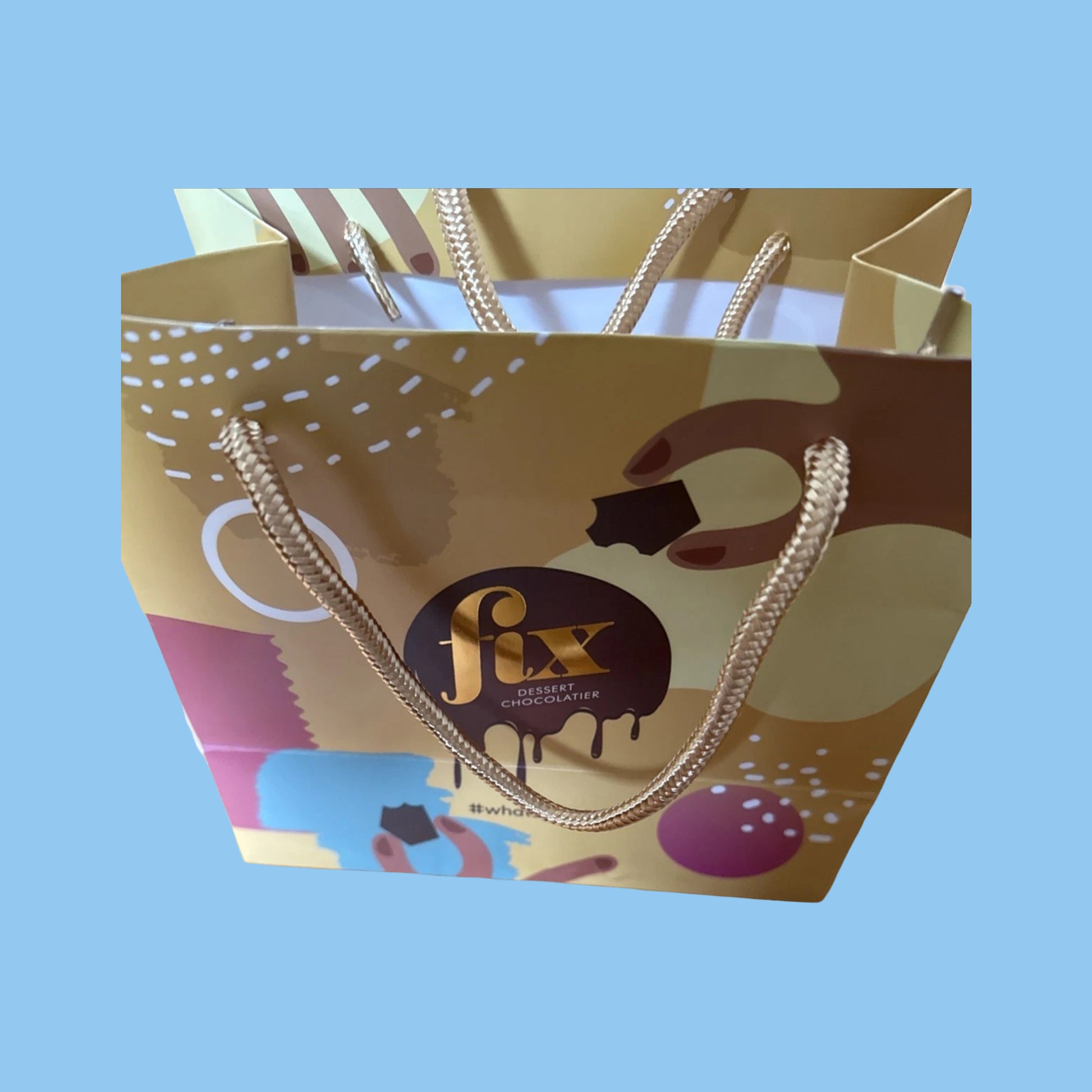 Custom-printed eco paper bags for wholesale buyers in Dubai